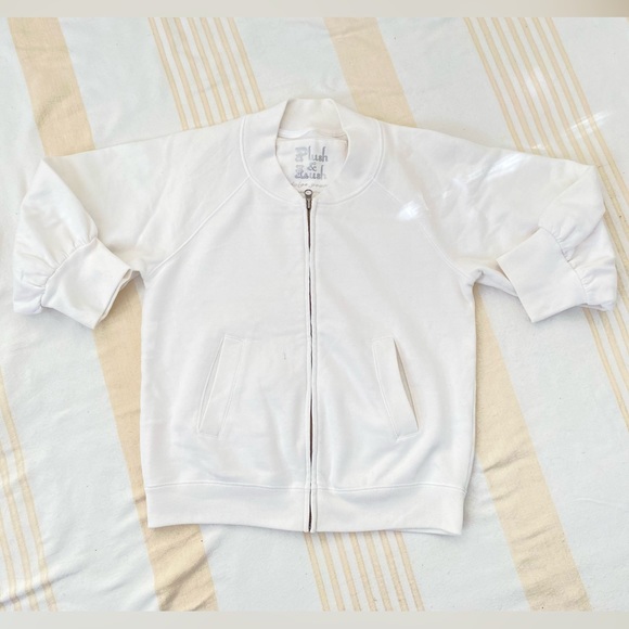 Victoria’s Secret (Plush & Lush) Fleece Bomber Mid Puffer Sleeve *Note on spot - Picture 14 of 16